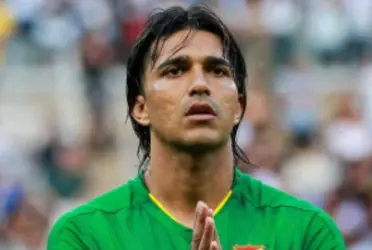 El delantero boliviano y un duro golpe en tierras europeas.