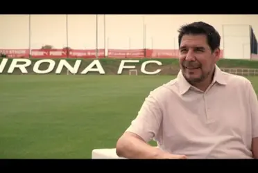 El multimillonario presidente del club de La Paz se muestra en el Ride Girona y junto a su familia