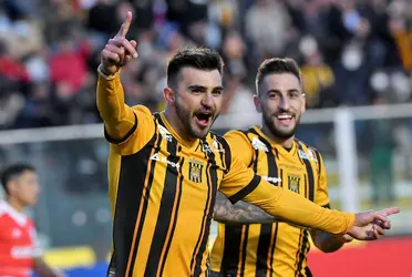 Se disputan los primeros 45 minutos en el Estadio Gilberto Parada.