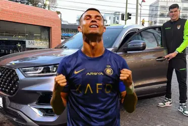 El astro del fútbol mundial presentó por sus redes sociales su nuevo lujoso auto