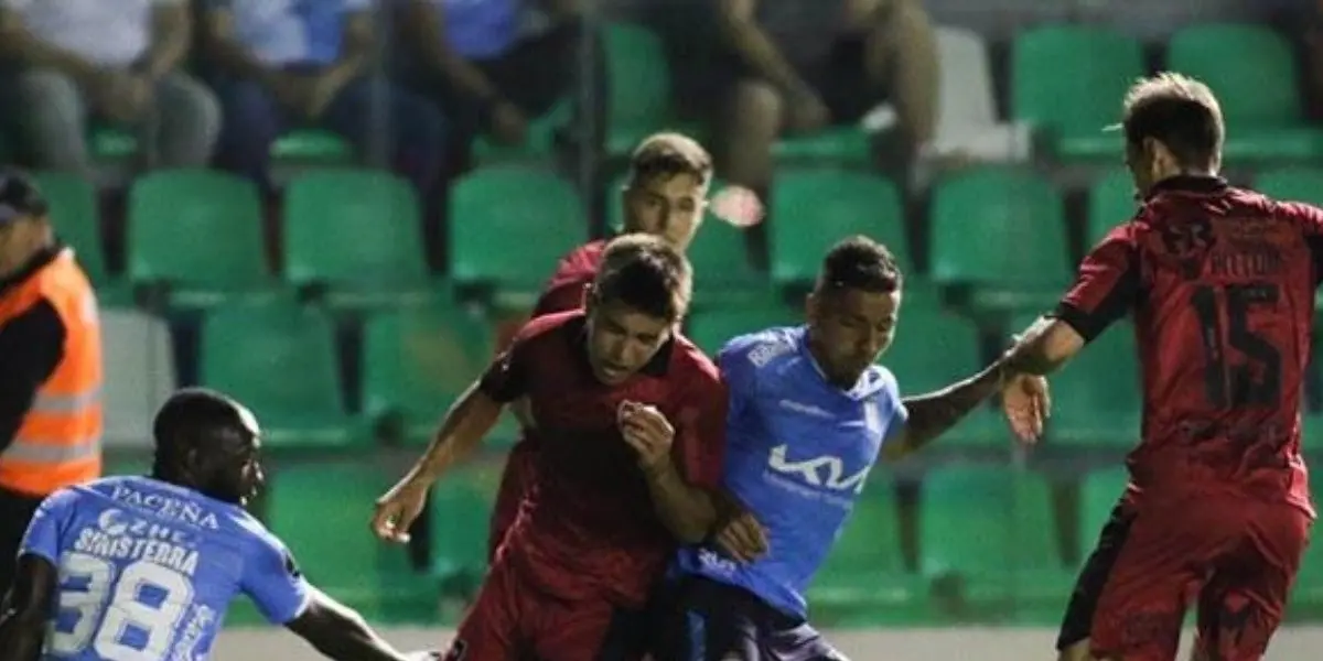 El equipo celeste volvió a perder por Copa Sudamericana y no tiene oportunidad de pasar de ronda.