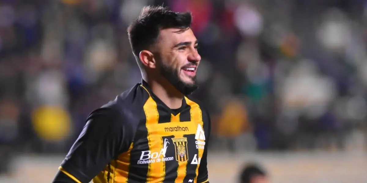 El goleador le cedió la pena máxima a su compatriota en lo que fue el empate en Cochabamba.