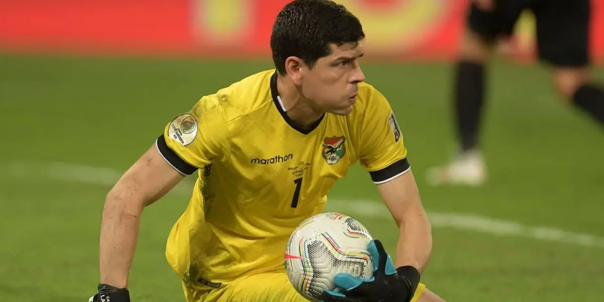 Hace varios años, un jugador boliviano llegó a vestir las principales camisetas del fútbol de Argentina y se convirtió en referente